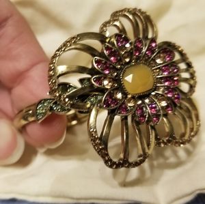 Chloe & Isabel Flower Bangle Bracelet